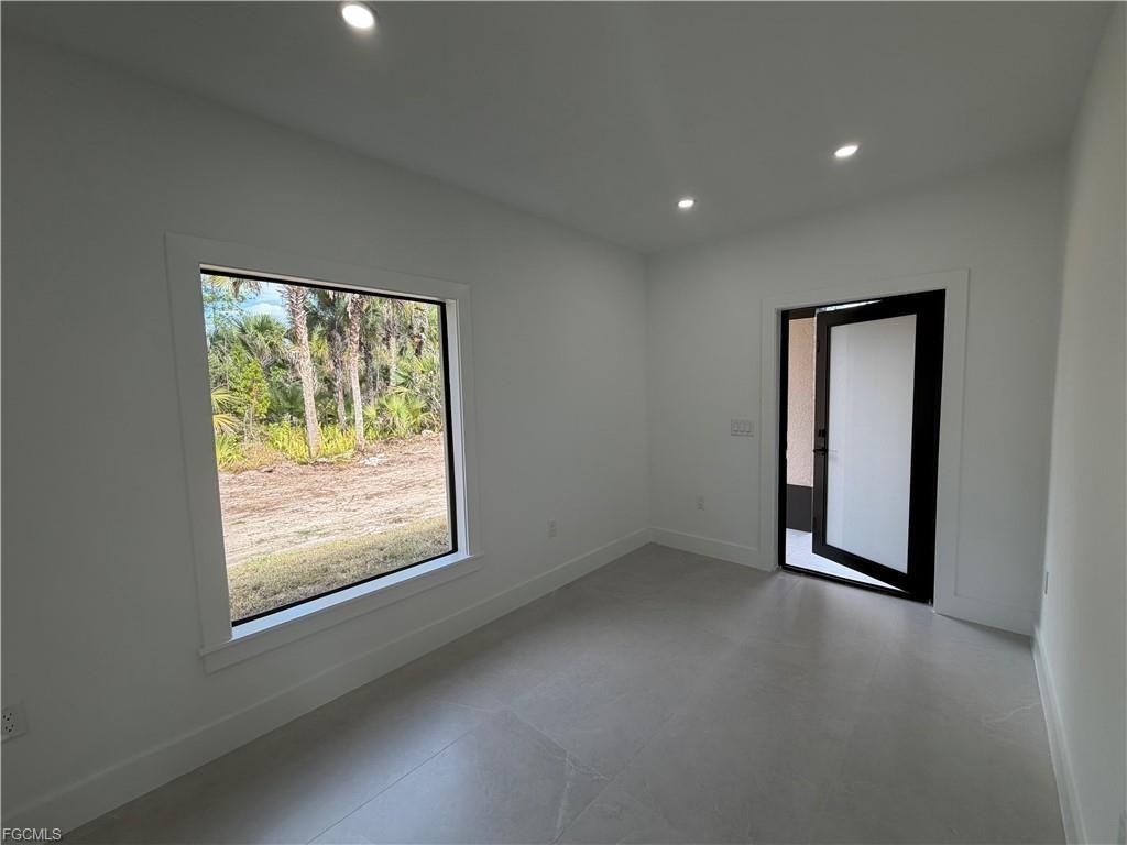 4141 Everglades Blvd N - Photo 5 of 8