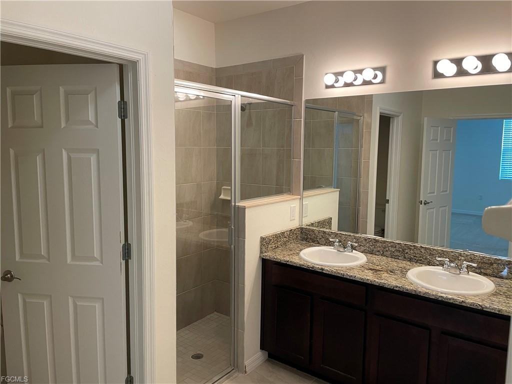 2700 Nw 21st Ter - Photo 4 of 6