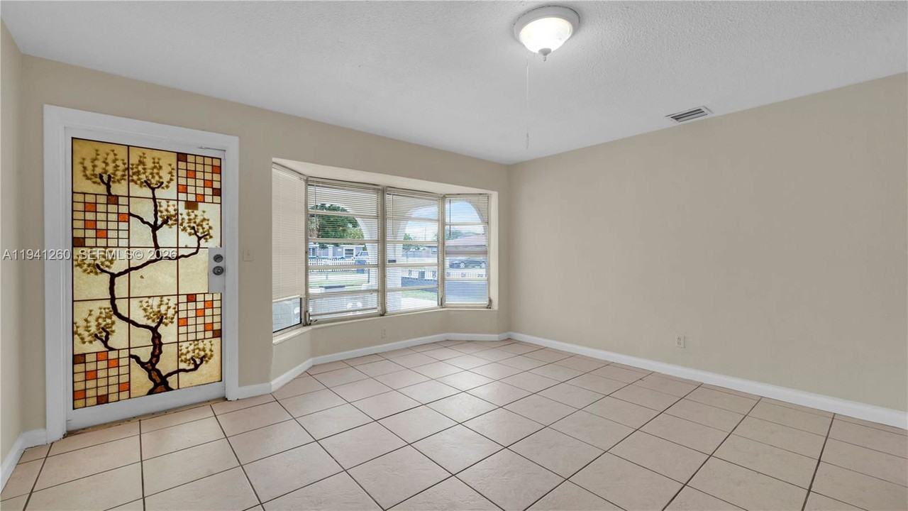 5225 Mayo St - Photo 2 of 8