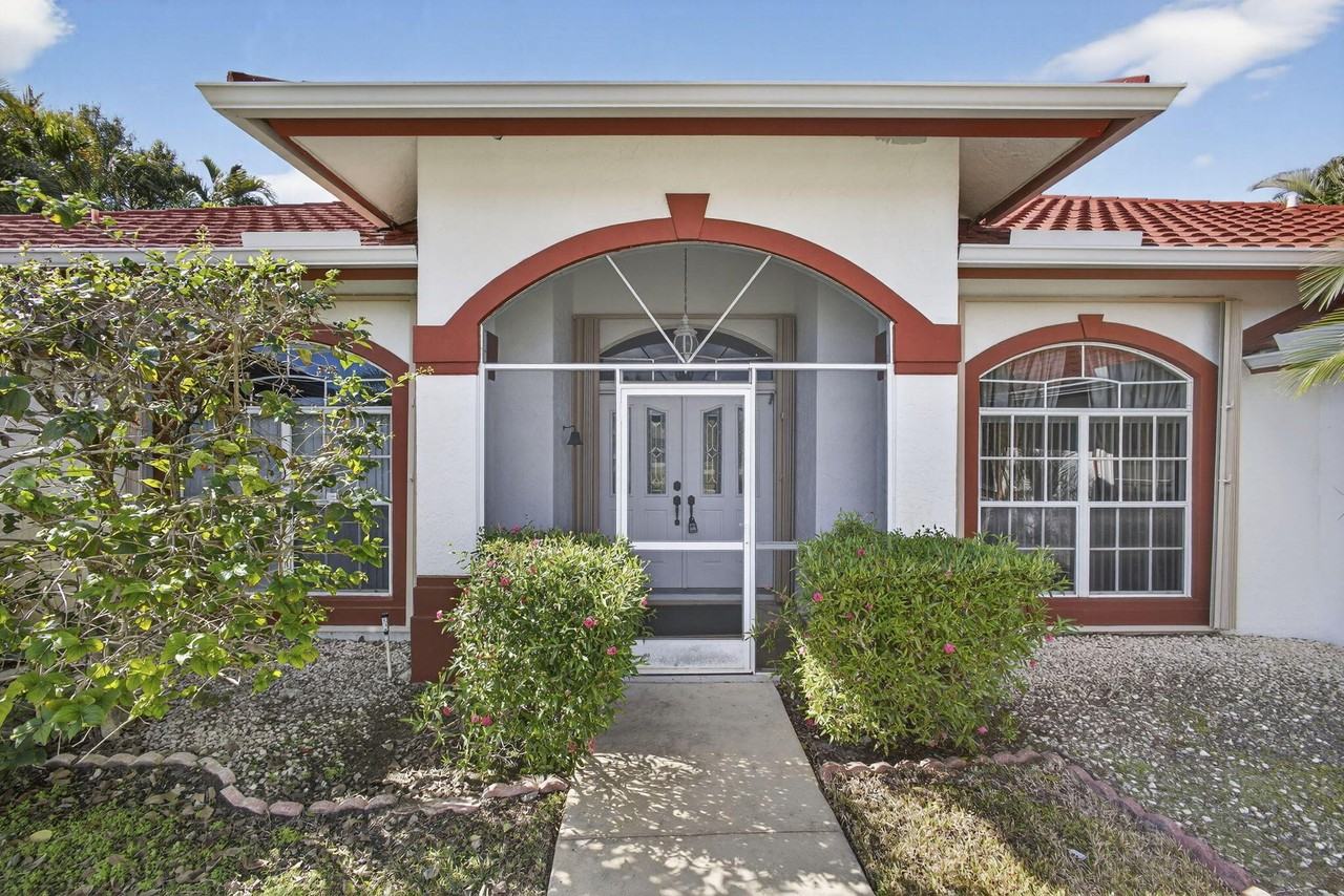 1940 S Club Dr - Photo 7 of 50