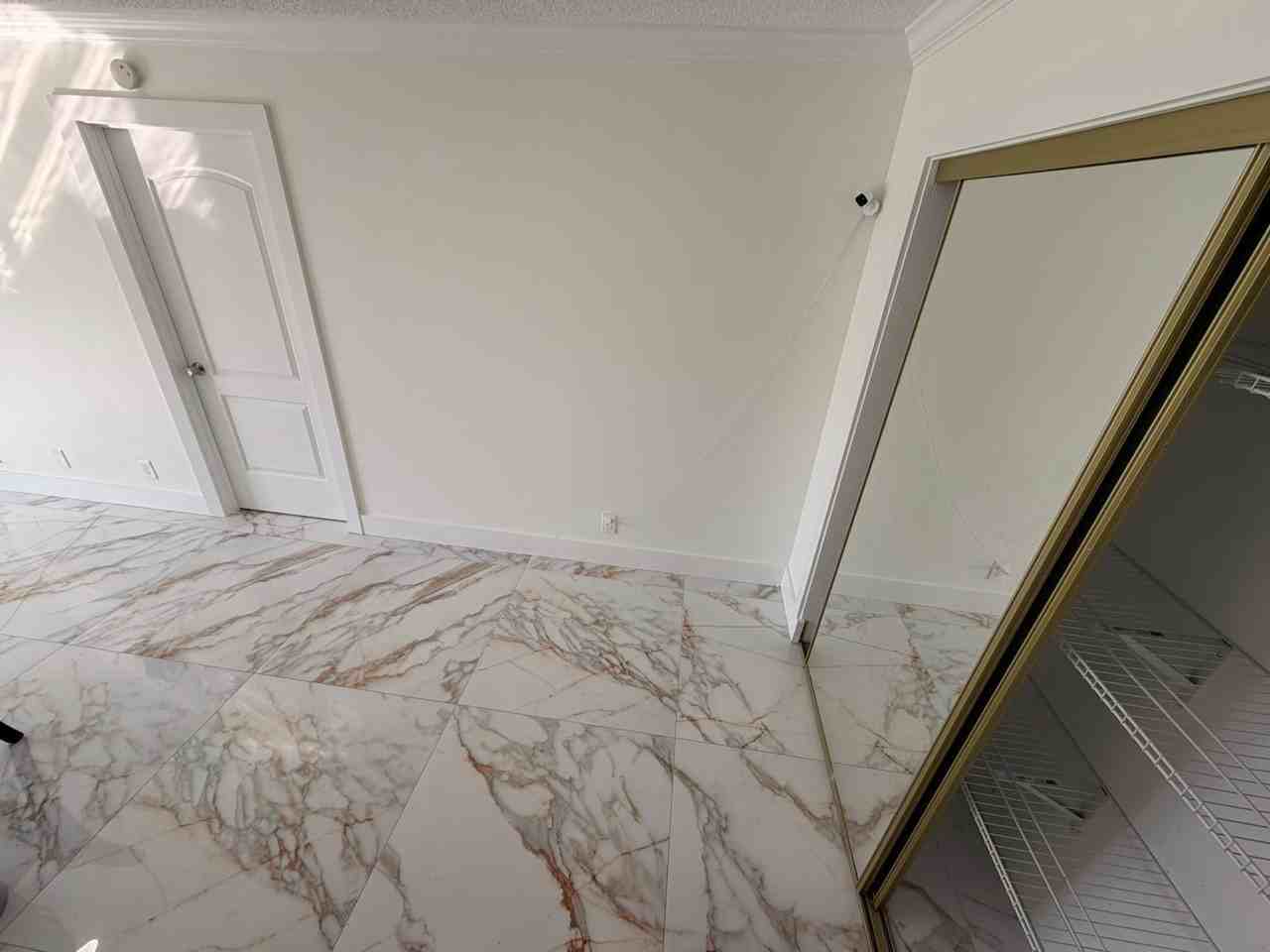 1945 Abbey Rd #201 - Photo 4 of 17