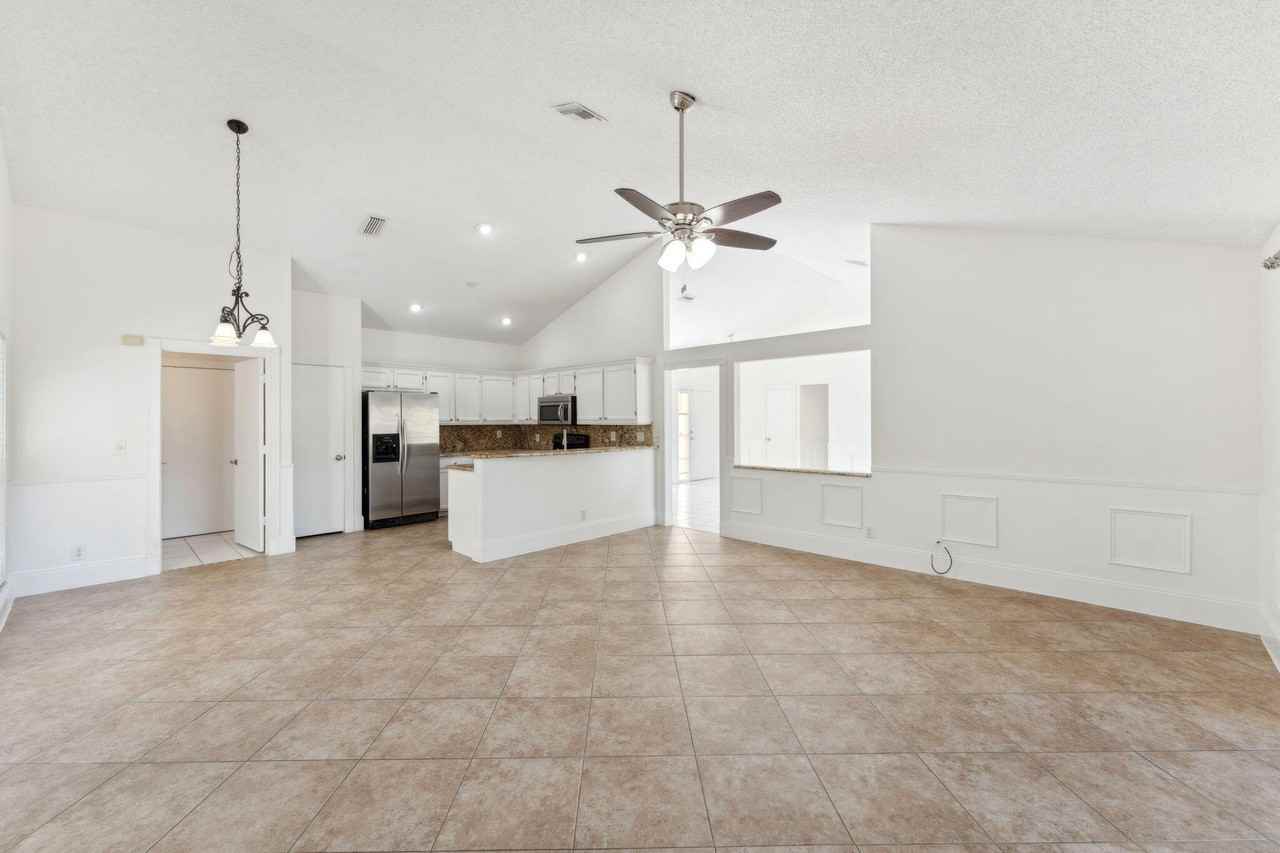 3855 Sabal Lakes Rd - Photo 6 of 31