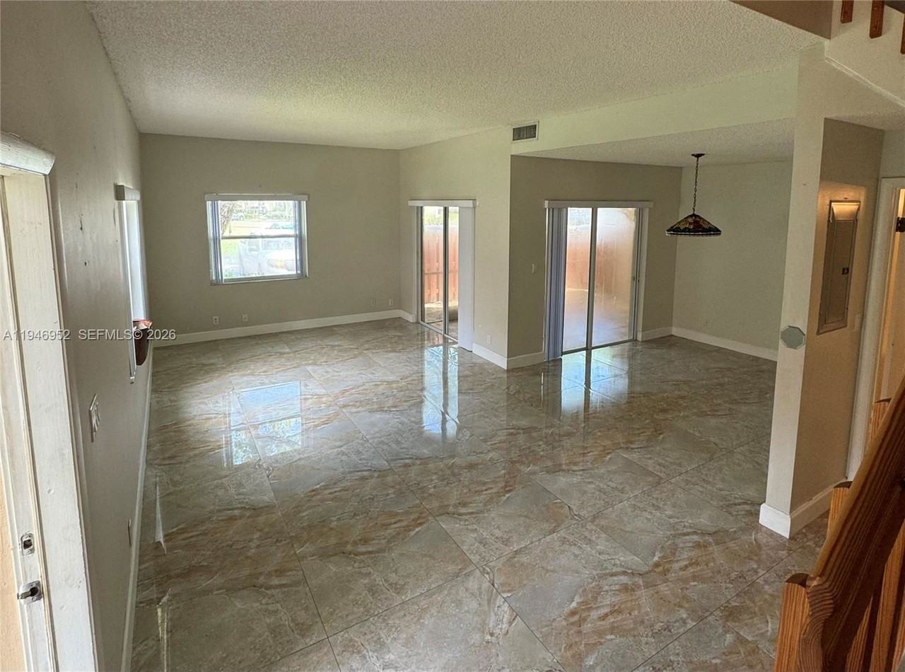 549 Racquet Club Rd #32 - Photo 2 of 8