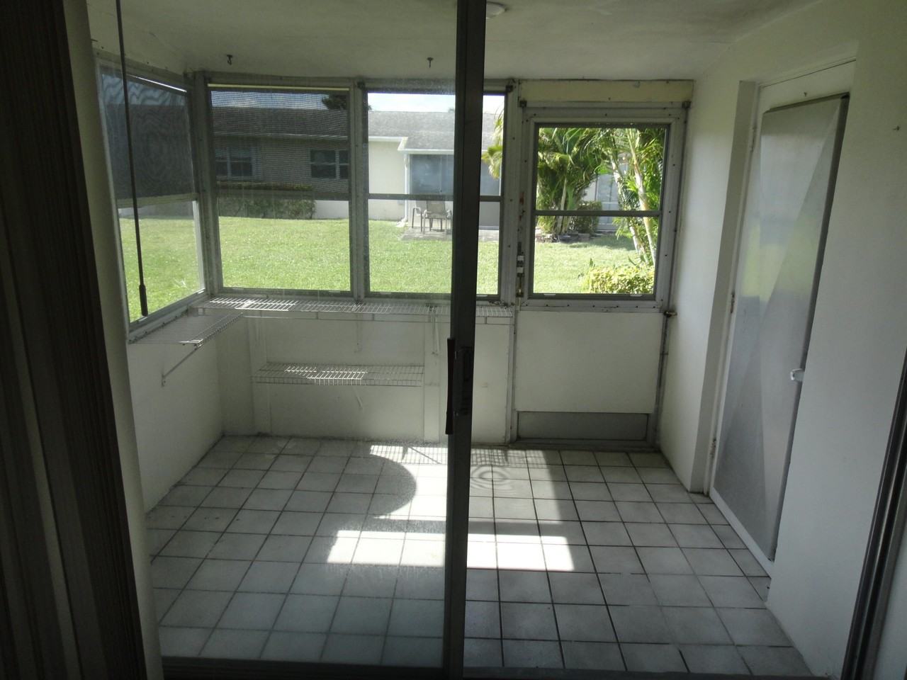 2527 Emory Dr W #G - Photo 7 of 11