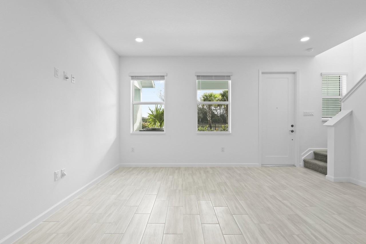 4616 Longwood Lake Sq - Photo 6 of 50