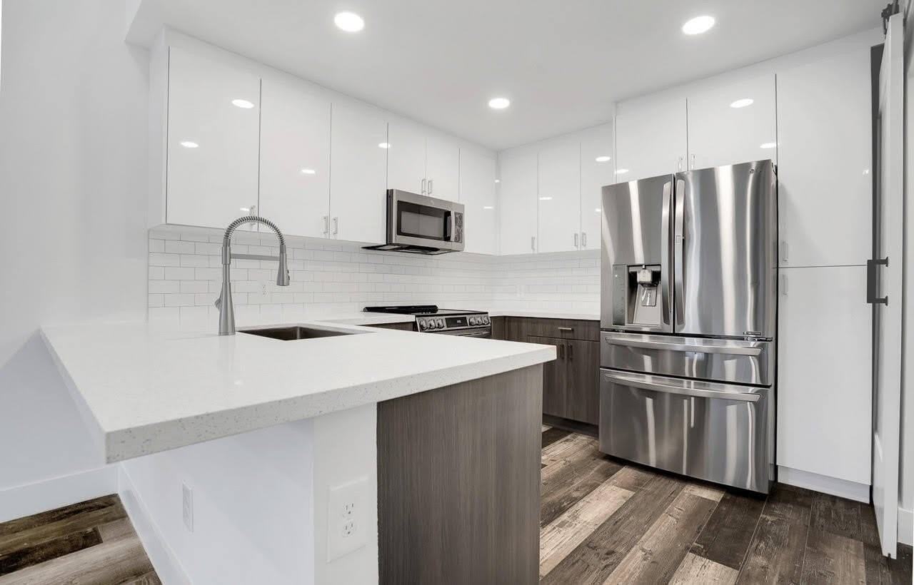 4143 Palm Bay Cir #A - Photo 3 of 39