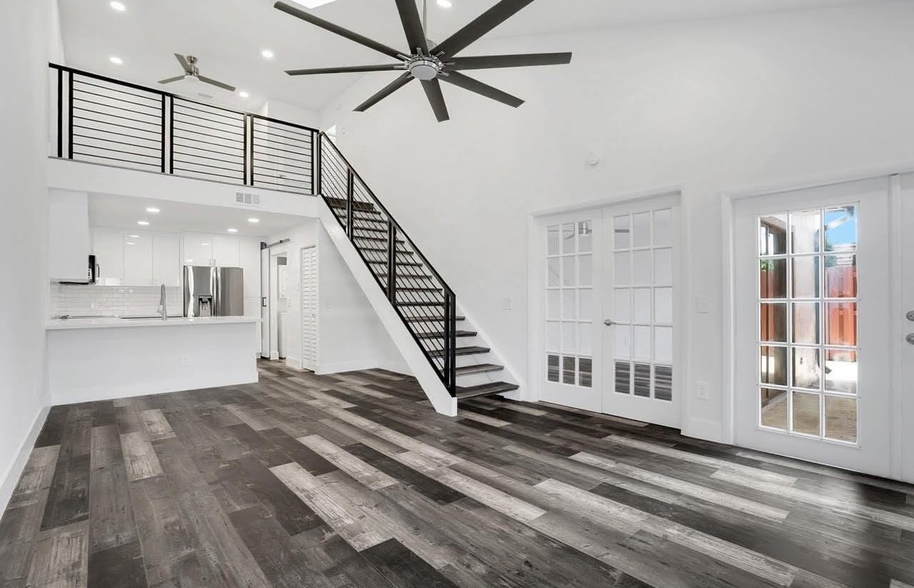 4143 Palm Bay Cir #A - Photo 4 of 39