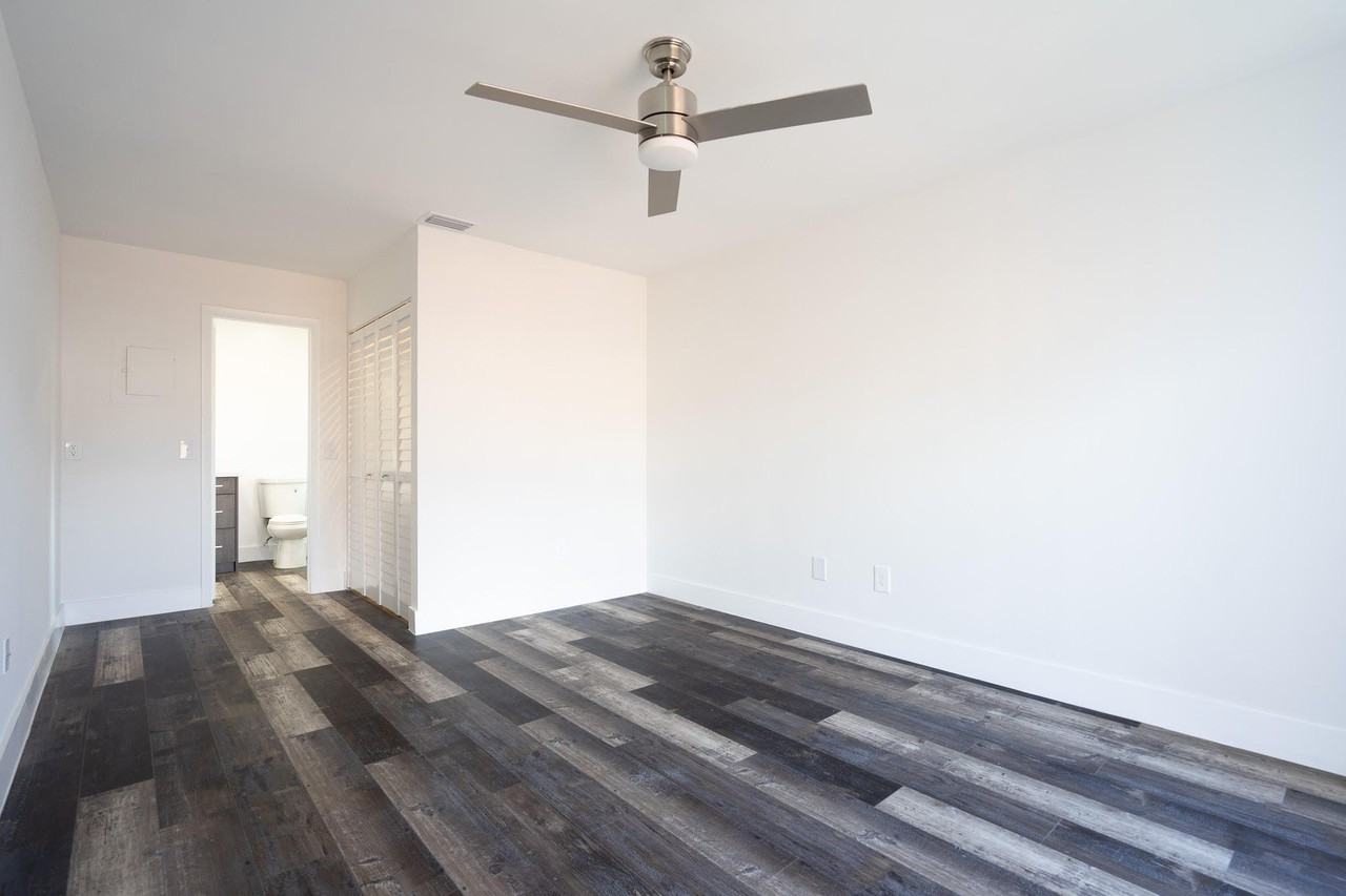 4143 Palm Bay Cir #A - Photo 5 of 39