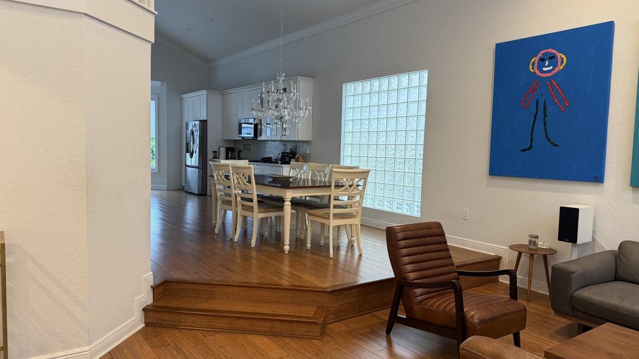 19125 Skyridge Cir - Photo 5 of 29