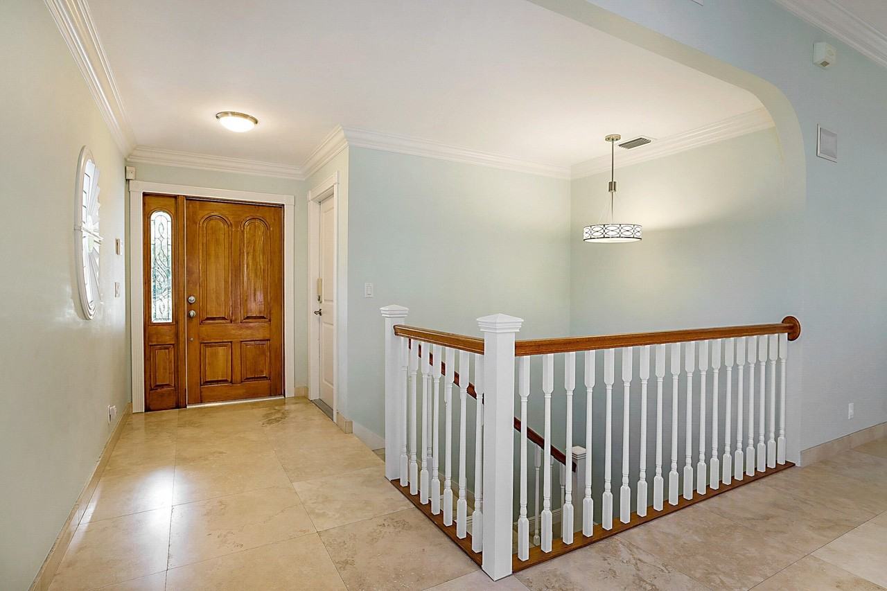 495 Zephyr Way - Photo 3 of 36