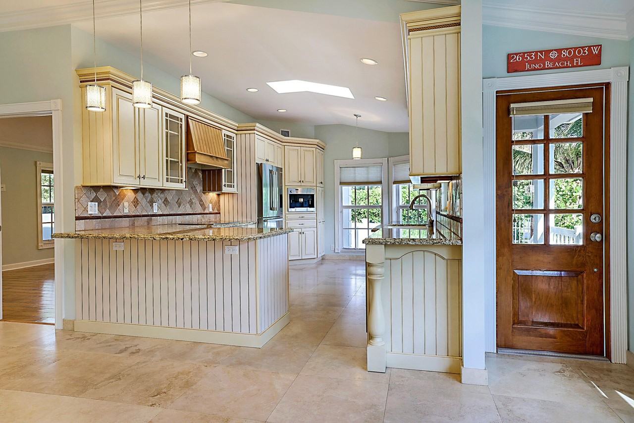 495 Zephyr Way - Photo 6 of 36