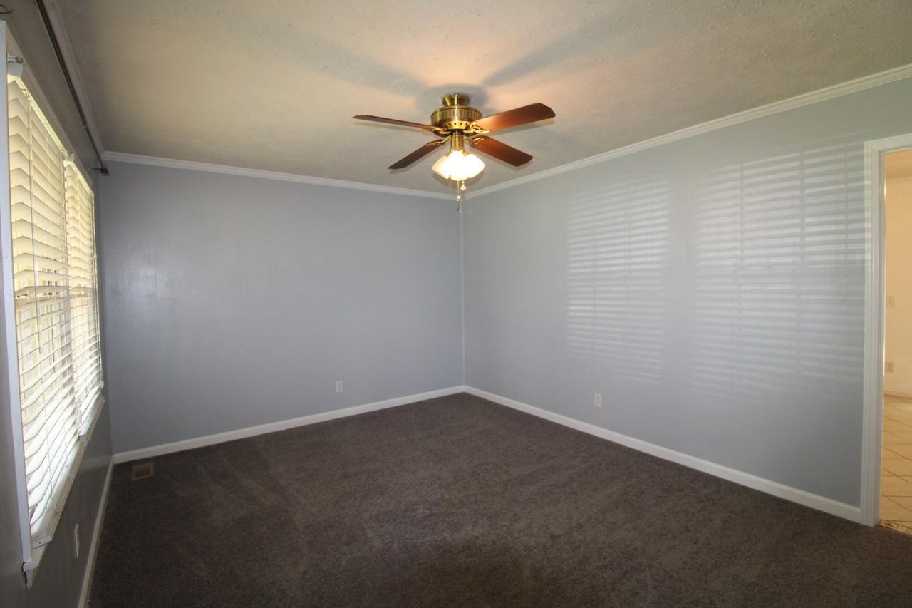 4385 Red Lane Rd - Photo 5 of 18