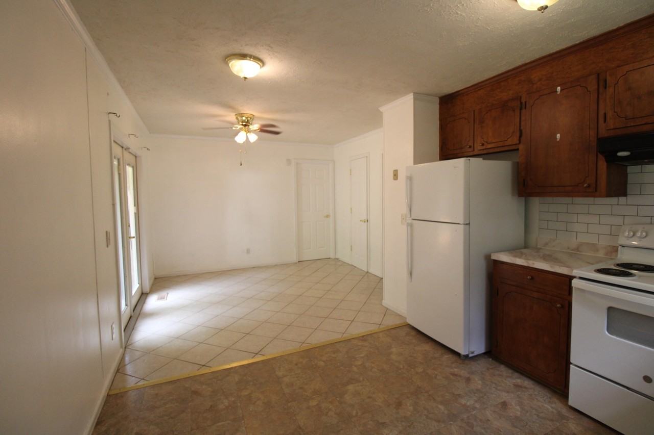 4385 Red Lane Rd - Photo 7 of 18