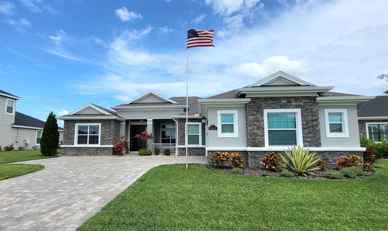 8341 Paragrass Ave - Photo 2 of 38