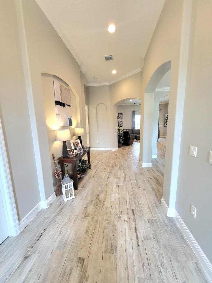 8341 Paragrass Ave - Photo 4 of 38