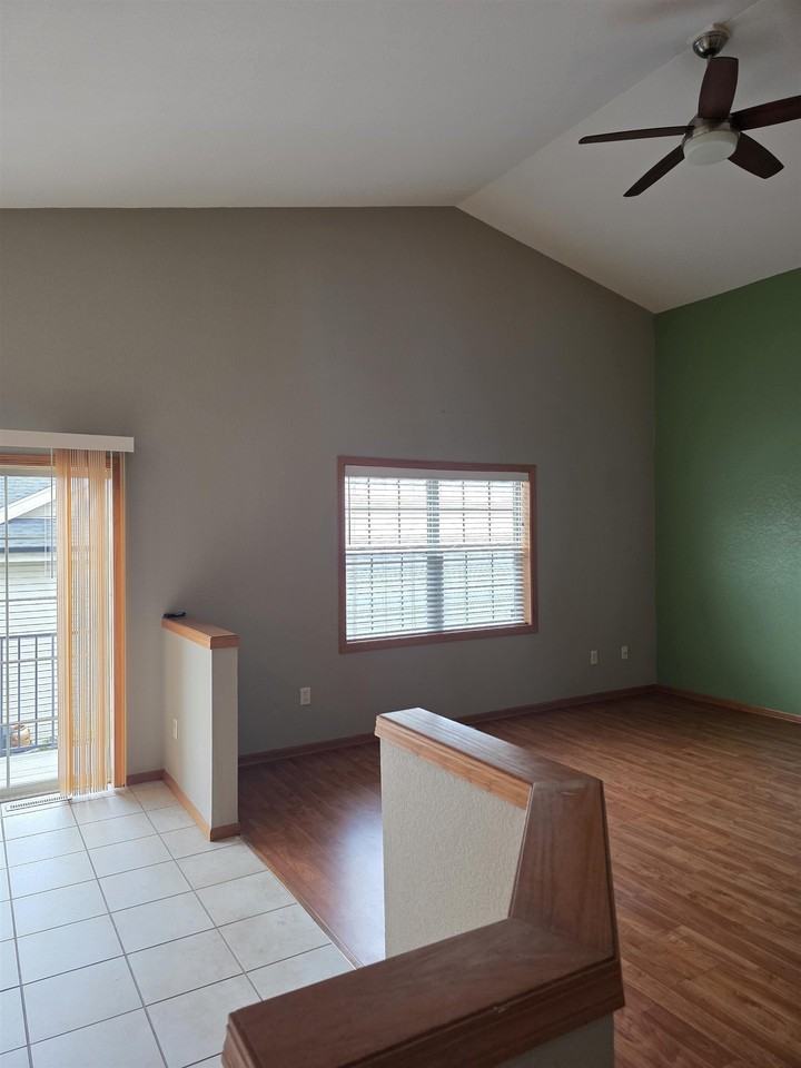 3177 Bookham Dr - Photo 6 of 34