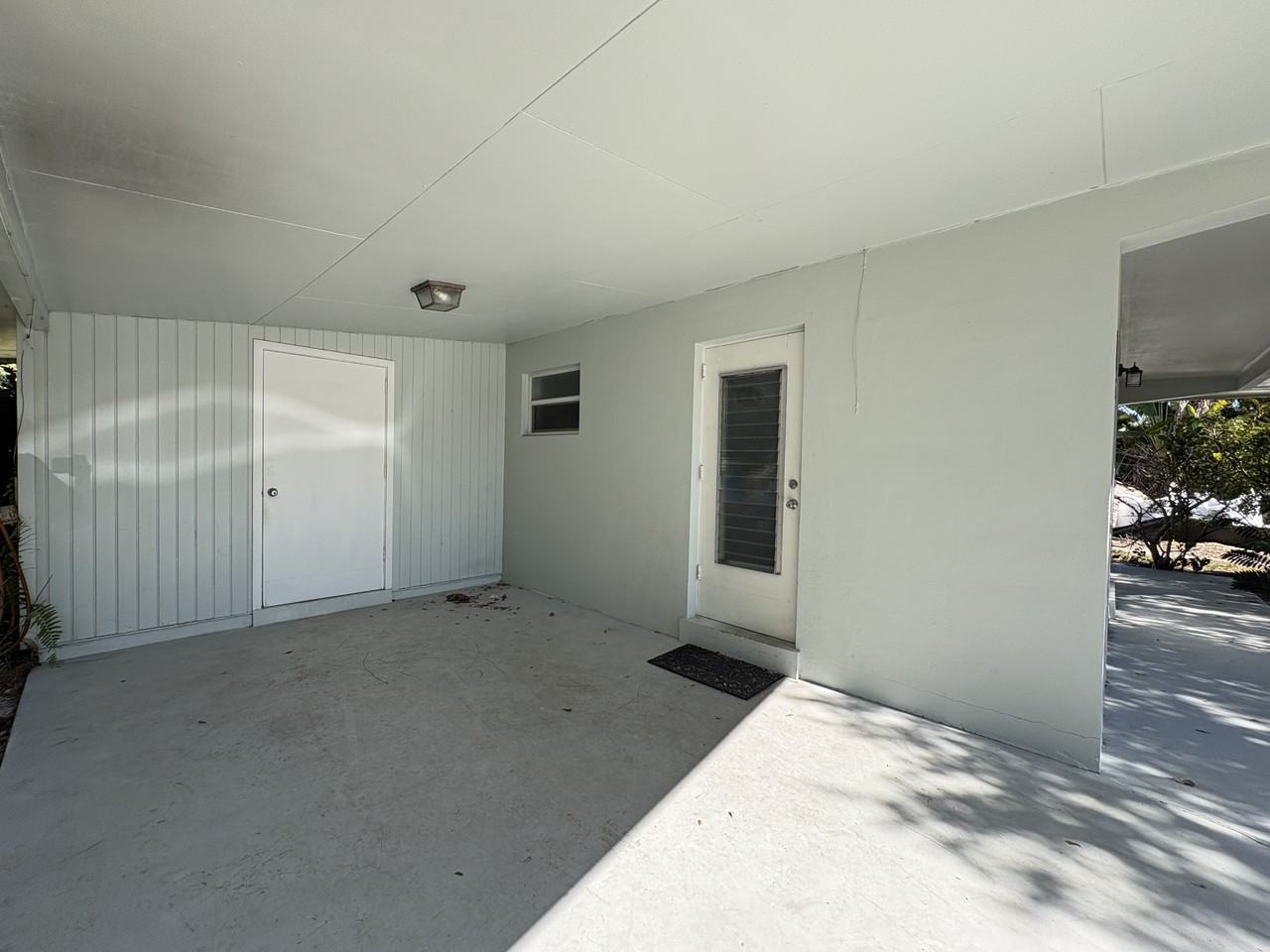 1093 Hollygate Ln #1 - Photo 6 of 25