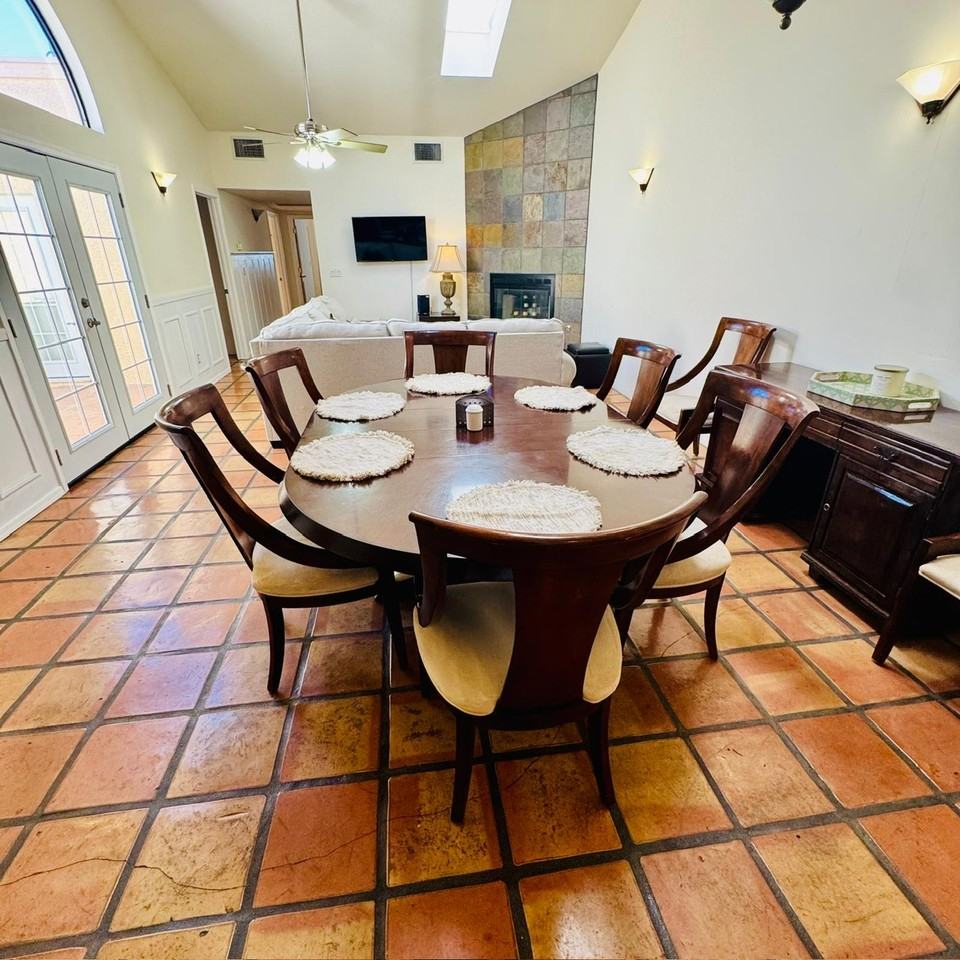 325 West Santa Barbara - 1 #1 - Photo 6 of 22