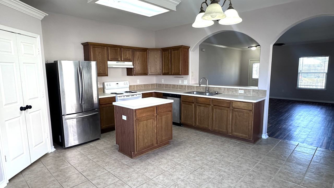 6522 Malachite Dr #1 - Photo 3 of 10