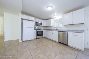 4020 S Silver Beech Ave - Photo 1 of 1