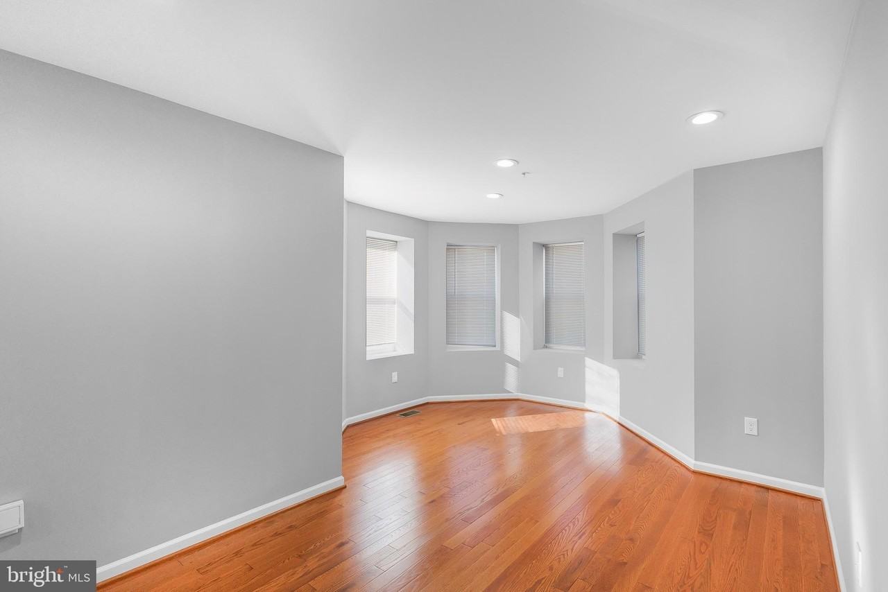 2917 13th St Nw - Photo 3 of 33