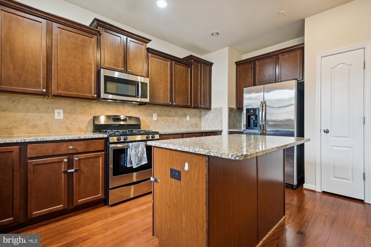 642 Highland Farms Cir - Photo 7 of 30