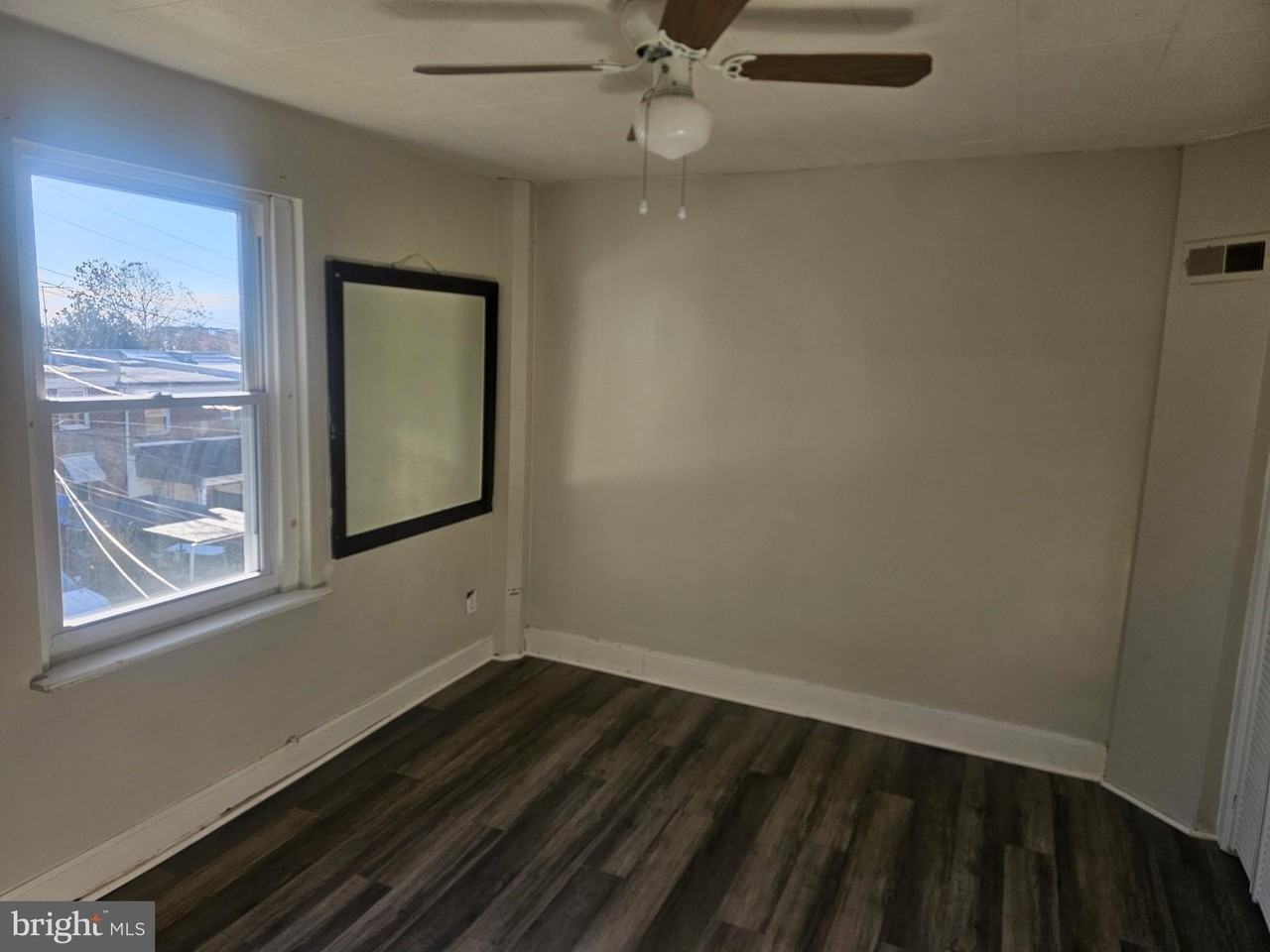 7515-UNIT 2 LANGE Street - Photo 4 of 12