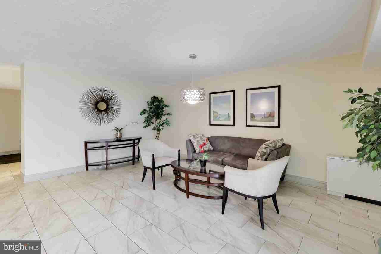 7420 Lakeview Dr Unit W205 #W205 - Photo 4 of 21