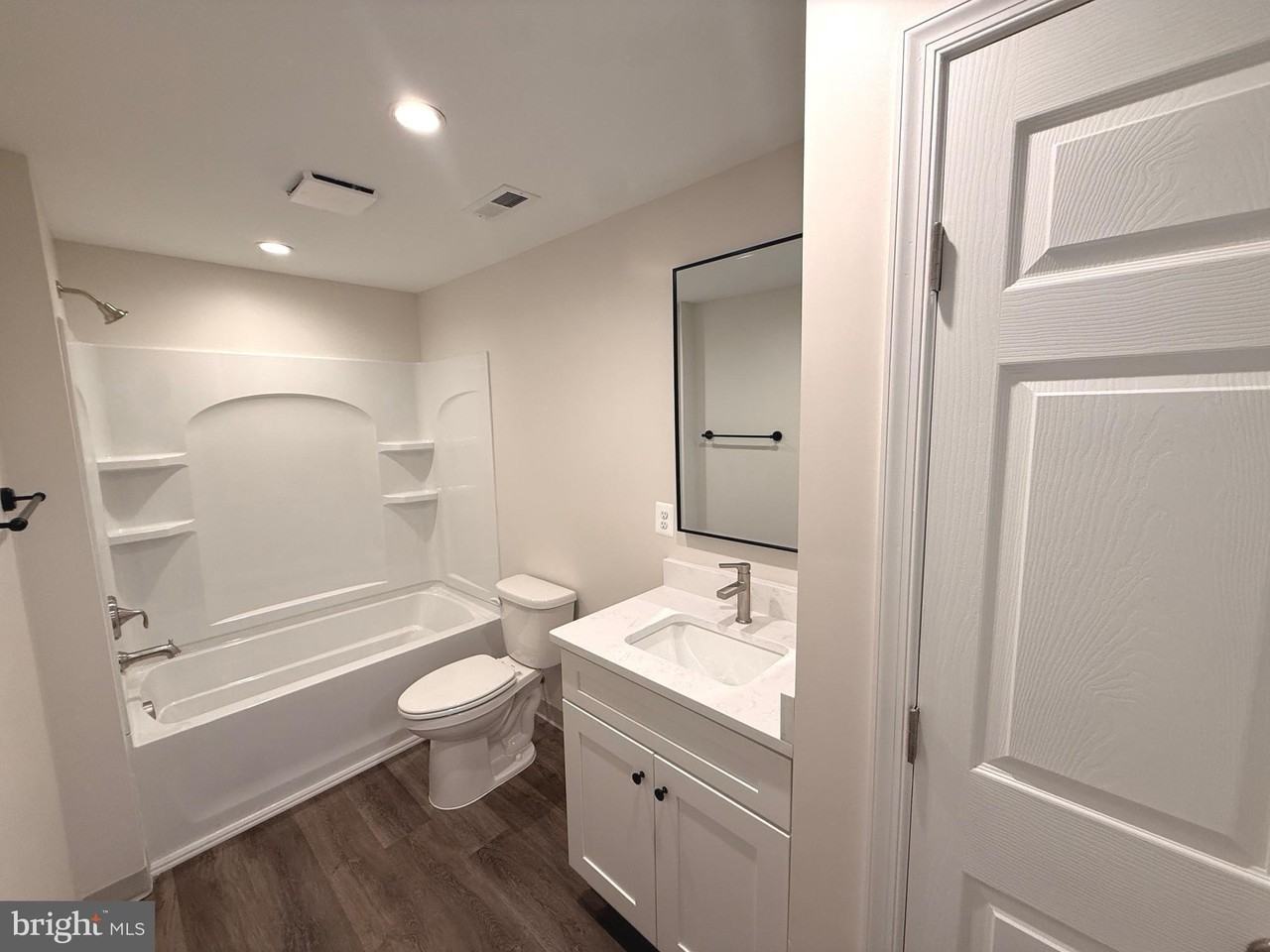 21899 Three Notch Rd Unit 6 #6 - Photo 5 of 18