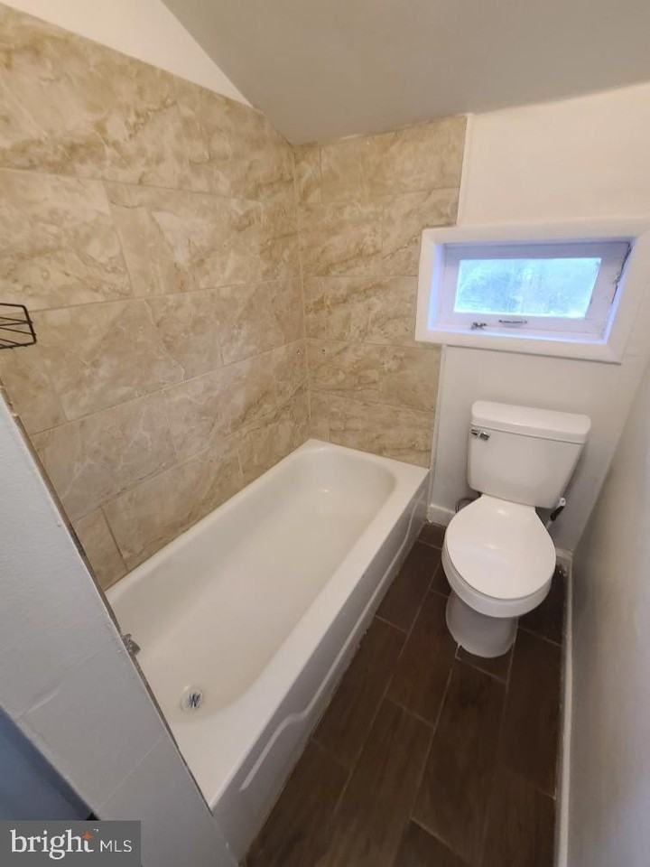 403 Pennington Ave Apt 7 #7 - Photo 6 of 14