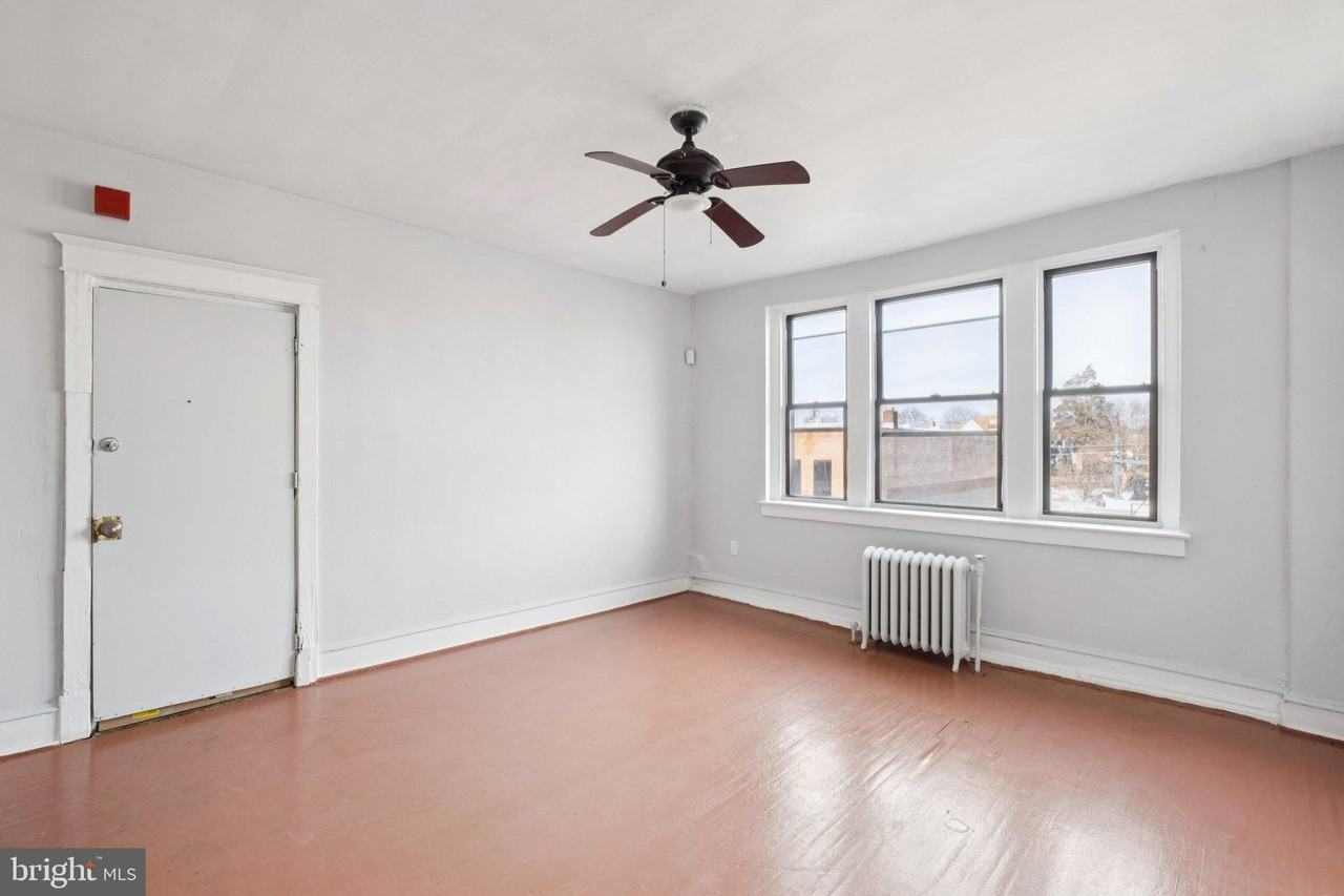 7250 CHESTNUT STREET unit: C--302 #C302 - Photo 6 of 17