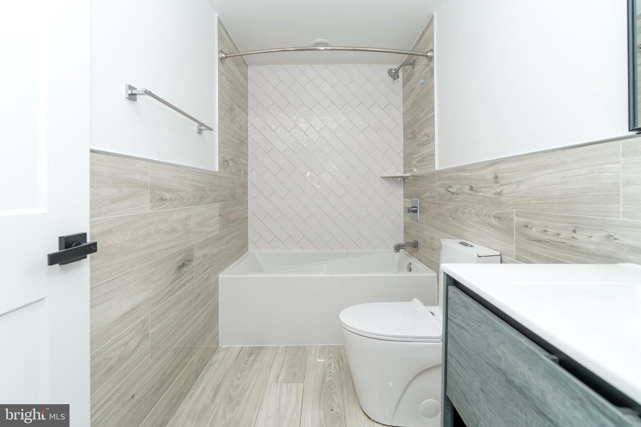 2700 E Auburn St Apt G204 #G204 - Photo 3 of 23