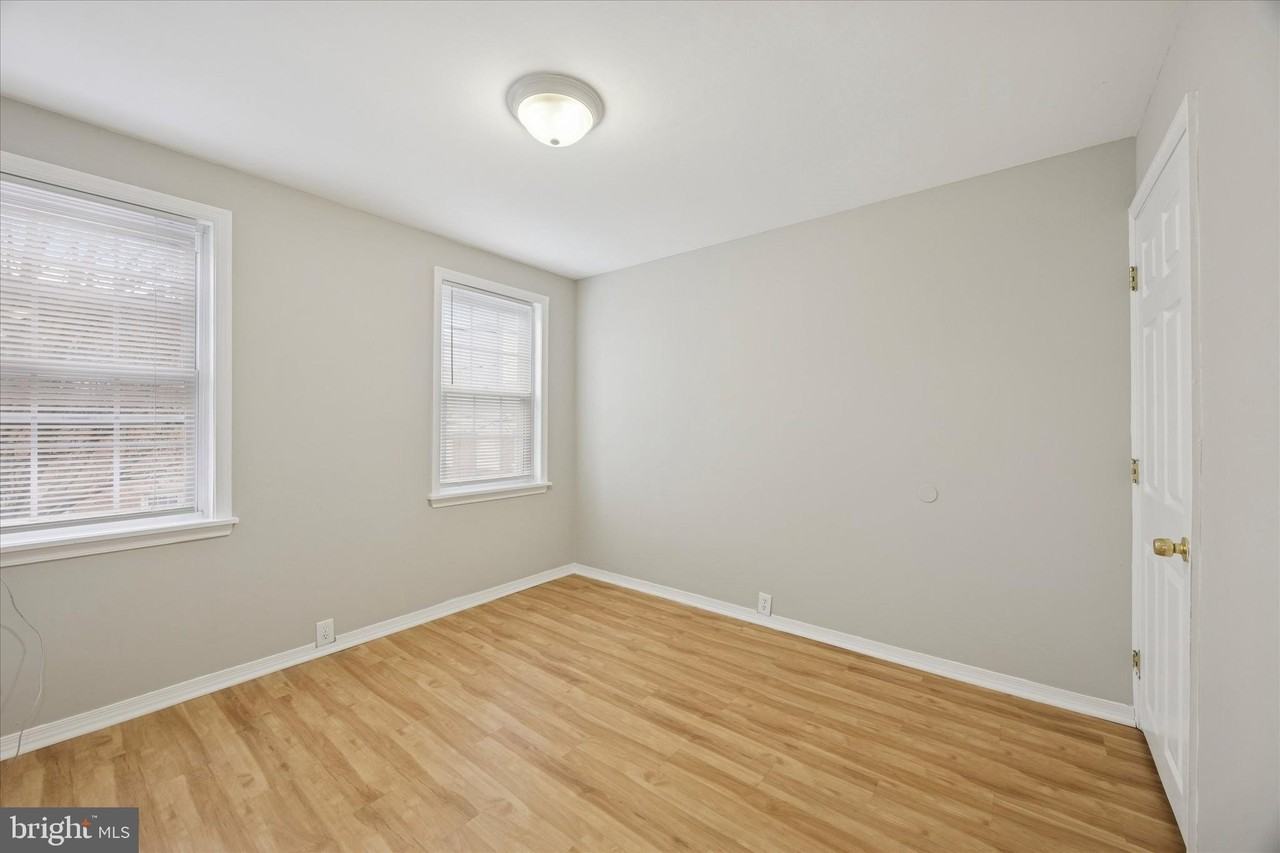 2205 Belgrade St - Photo 7 of 12