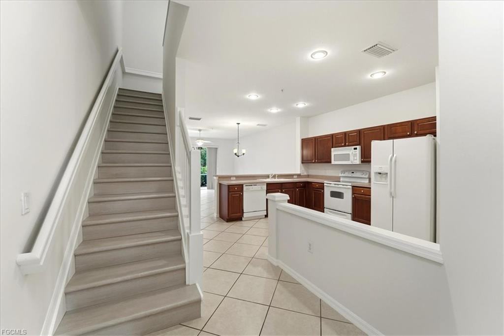 1059 Albany Ct #218 - Photo 3 of 8