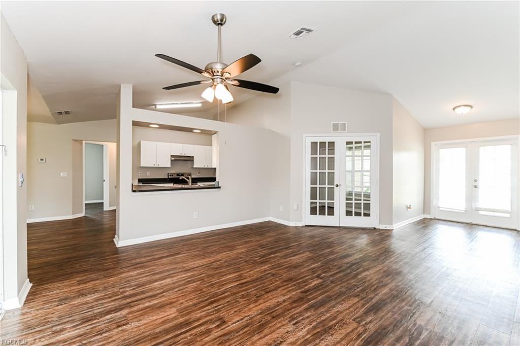 11 W 9th St - Photo 2 of 8