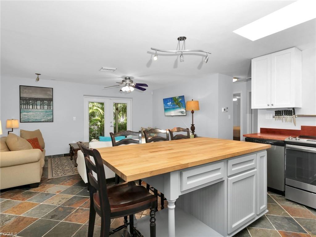 9144 7th St - Photo 7 of 8