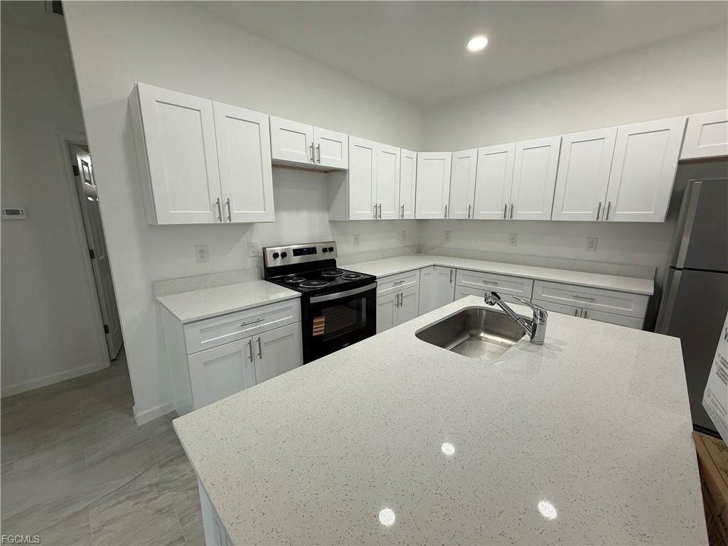 106 Moore Ave - Photo 2 of 8