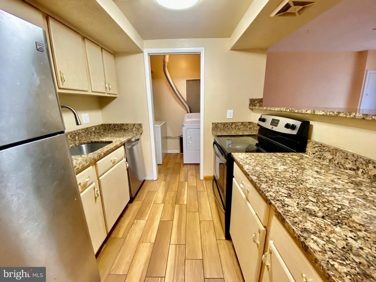 8864 Walutes Cir Unit C #C - Photo 3 of 19