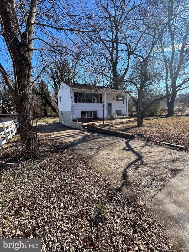 1331 E Longview Dr - Photo 2 of 25