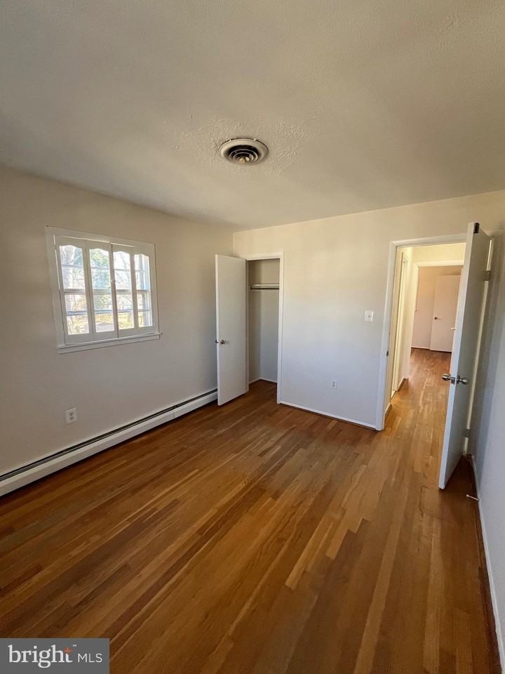 1331 E Longview Dr - Photo 7 of 25