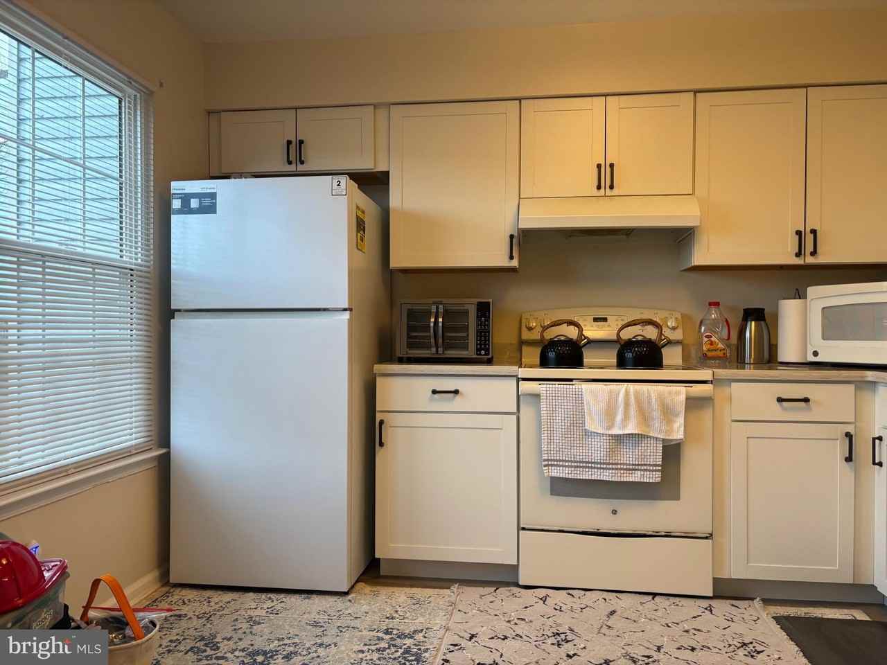 3633 Mcdowell Ct - Photo 2 of 8