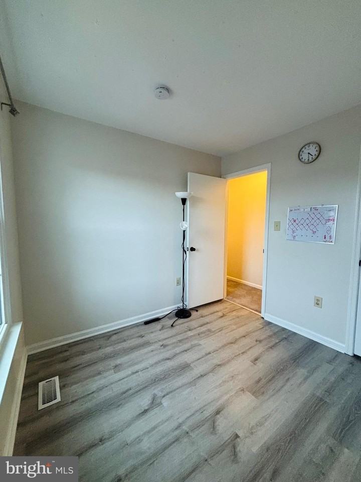 3633 Mcdowell Ct - Photo 6 of 8