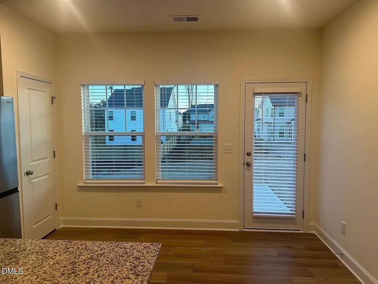 86 Blackthorn Ln - Photo 6 of 27