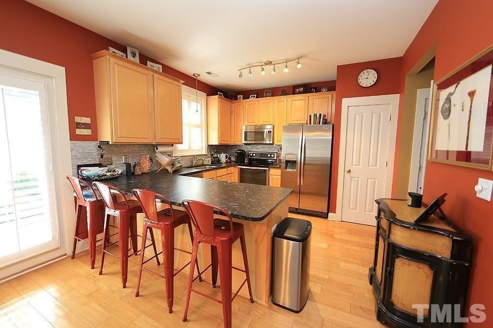 2141 Dunn Rd - Photo 6 of 28