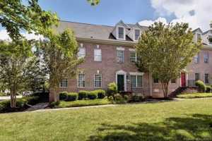 featured image of 4322 Lydias Dr