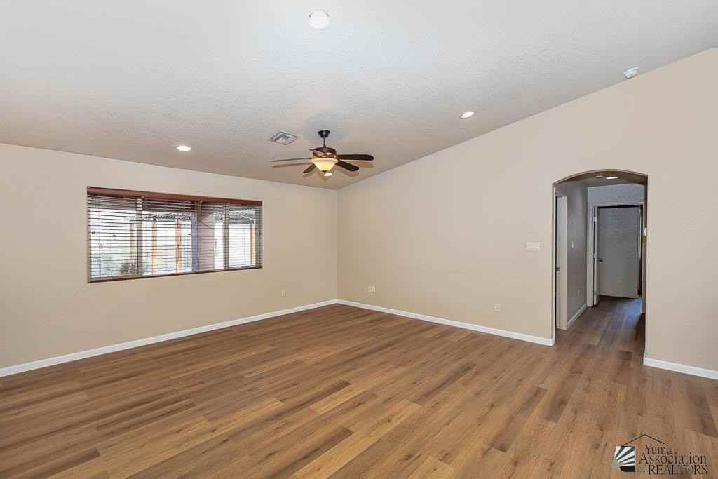 11592 E 27th St - Photo 4 of 26