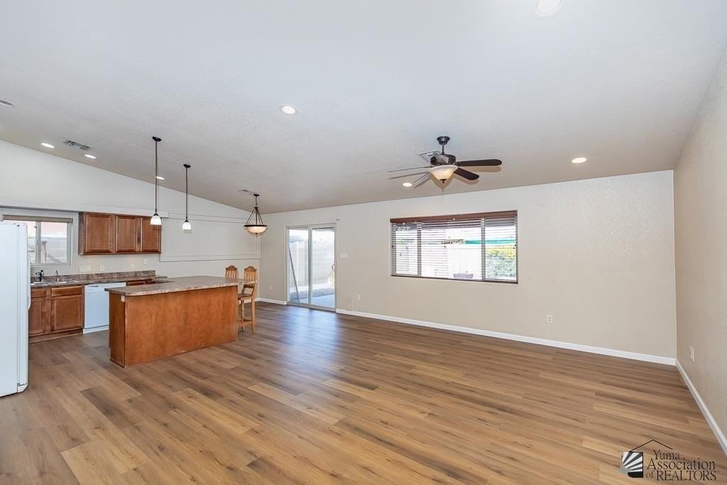 11592 E 27th St - Photo 5 of 26