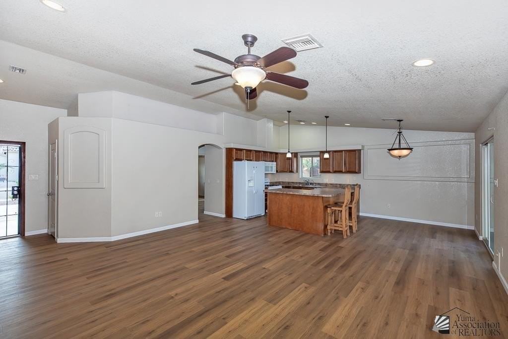 11592 E 27th St - Photo 6 of 26