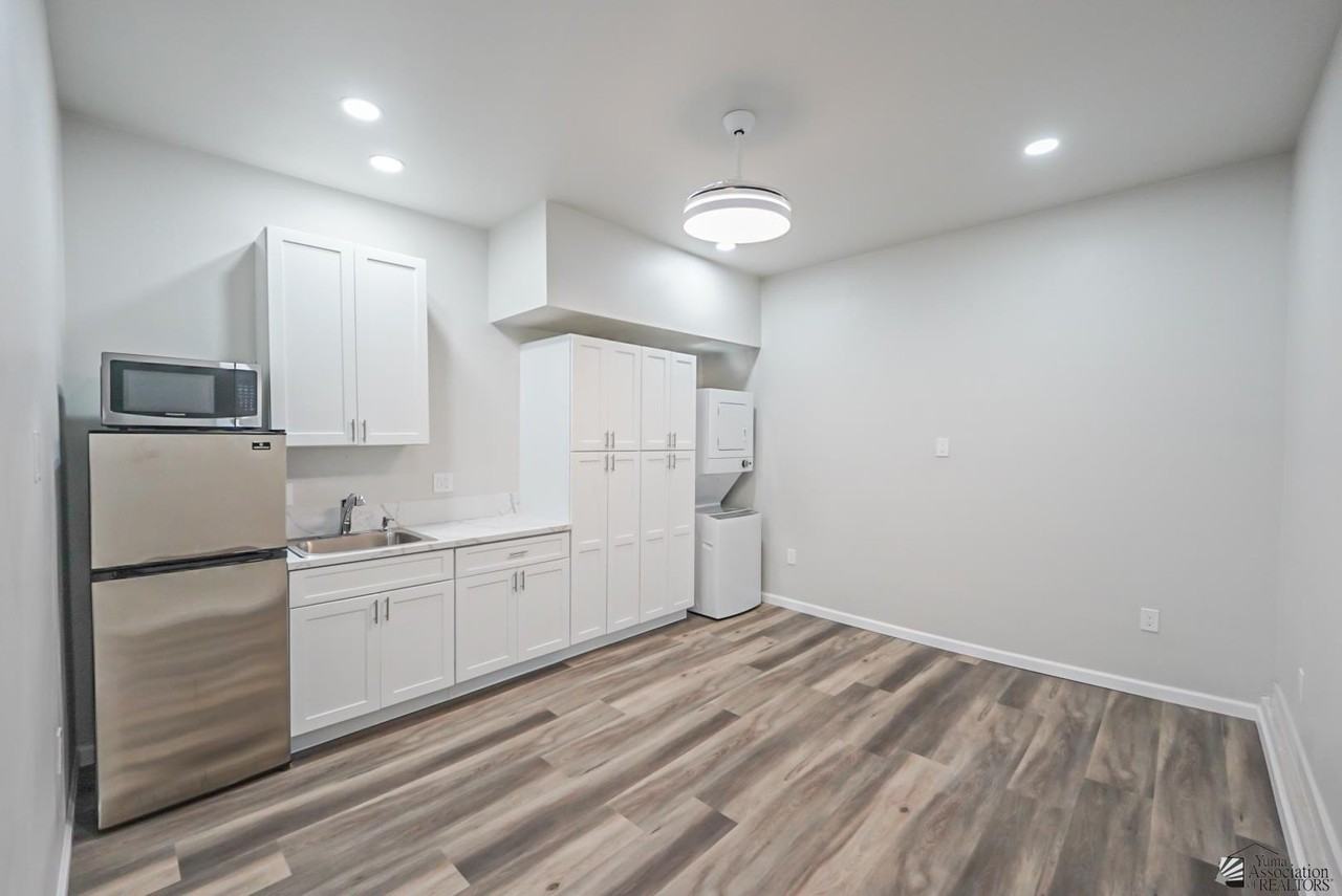 11790 E 25th St - Photo 3 of 4