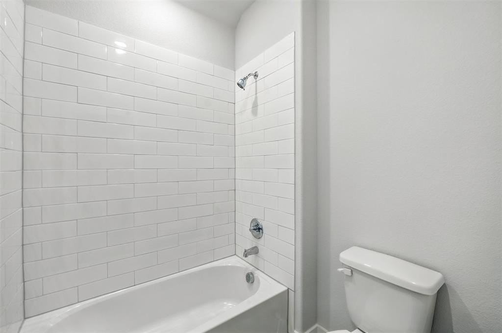 919 Rosemary Hill Dr - Photo 6 of 31